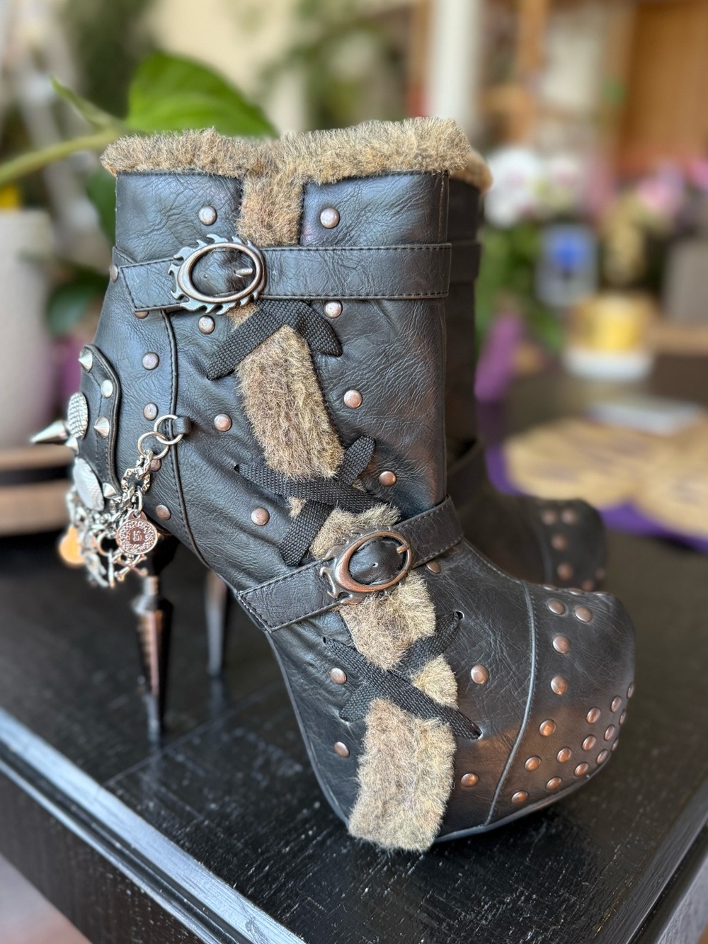 Hades “GRIFFIN” Steampunk booties NWT Black Faux-Fur Trim Studded Ankle Boots